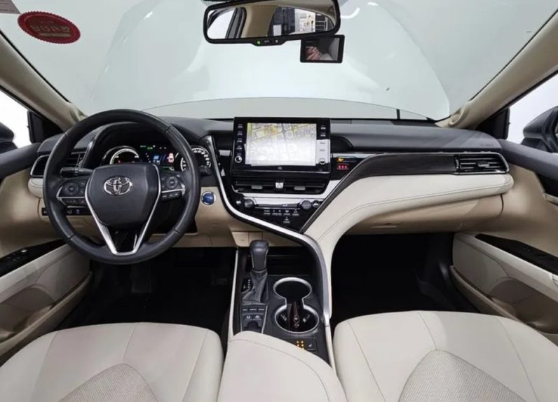 
								Camry (Xv70) 2.5 Xle Hybrid full									