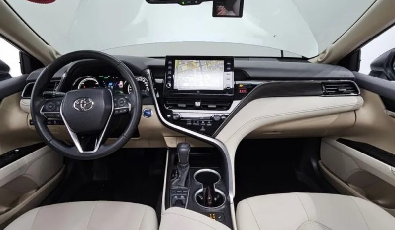 
								Camry (Xv70) 2.5 Xle Hybrid full									