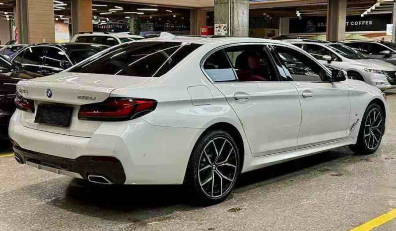 
								BMW 5 530i xDrive full									
