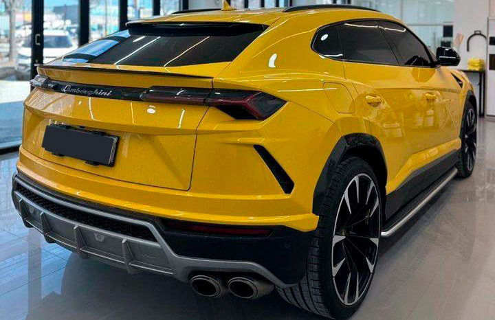 
								Lamborghini Urus S full									